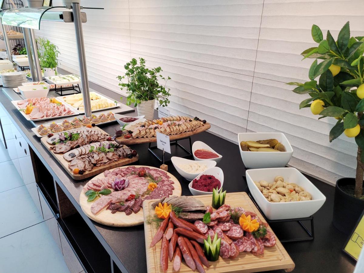 Koral Live Hotel Kolobrzeg Ngoại thất bức ảnh