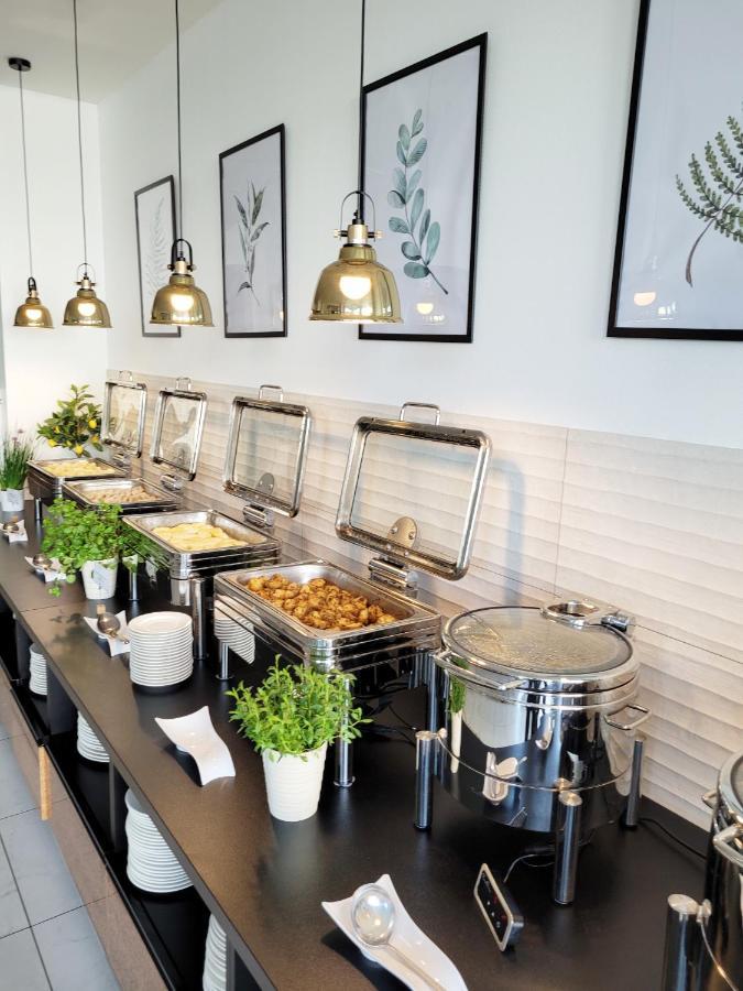 Koral Live Hotel Kolobrzeg Ngoại thất bức ảnh