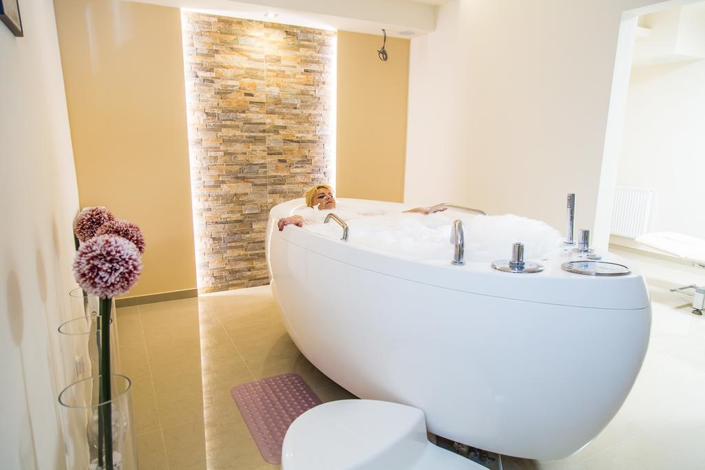 Koral Live Hotel Kolobrzeg Ngoại thất bức ảnh