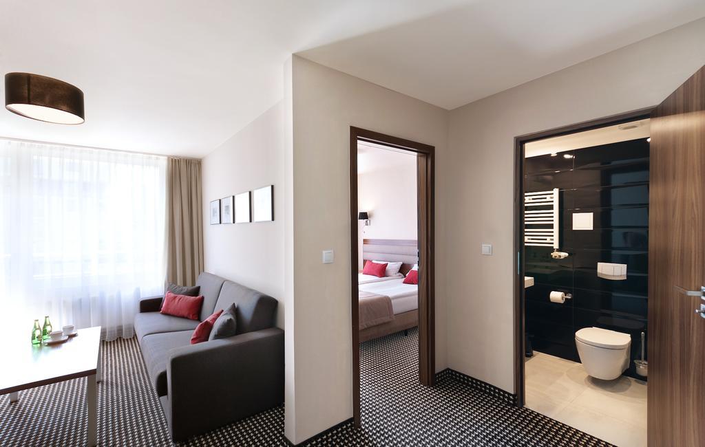 Koral Live Hotel Kolobrzeg Ngoại thất bức ảnh