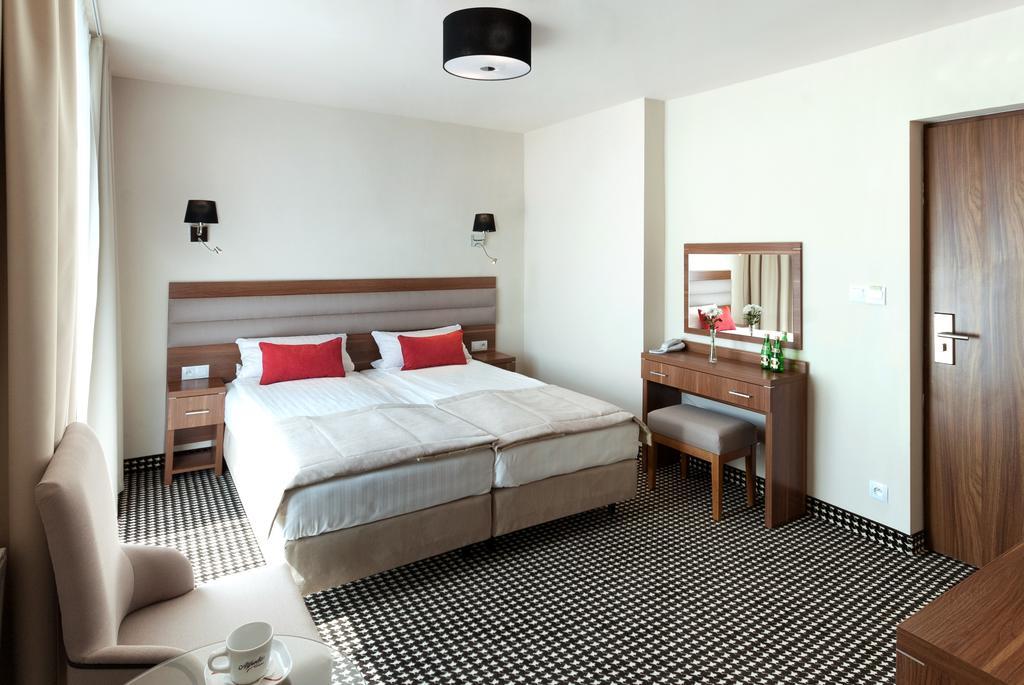 Koral Live Hotel Kolobrzeg Ngoại thất bức ảnh
