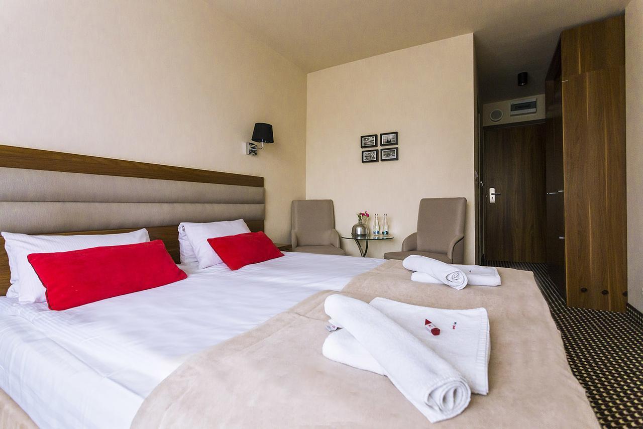 Koral Live Hotel Kolobrzeg Ngoại thất bức ảnh