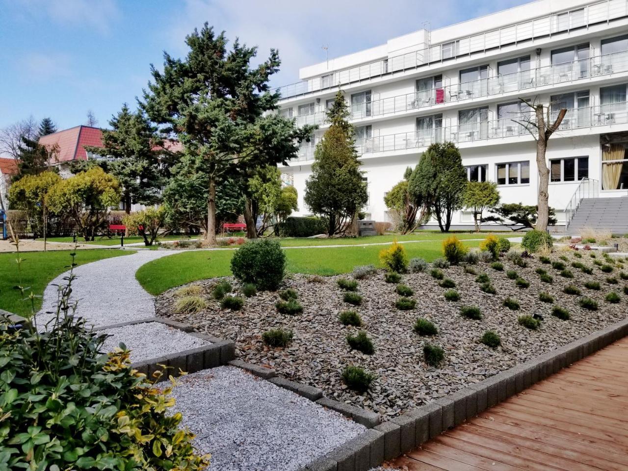 Koral Live Hotel Kolobrzeg Ngoại thất bức ảnh